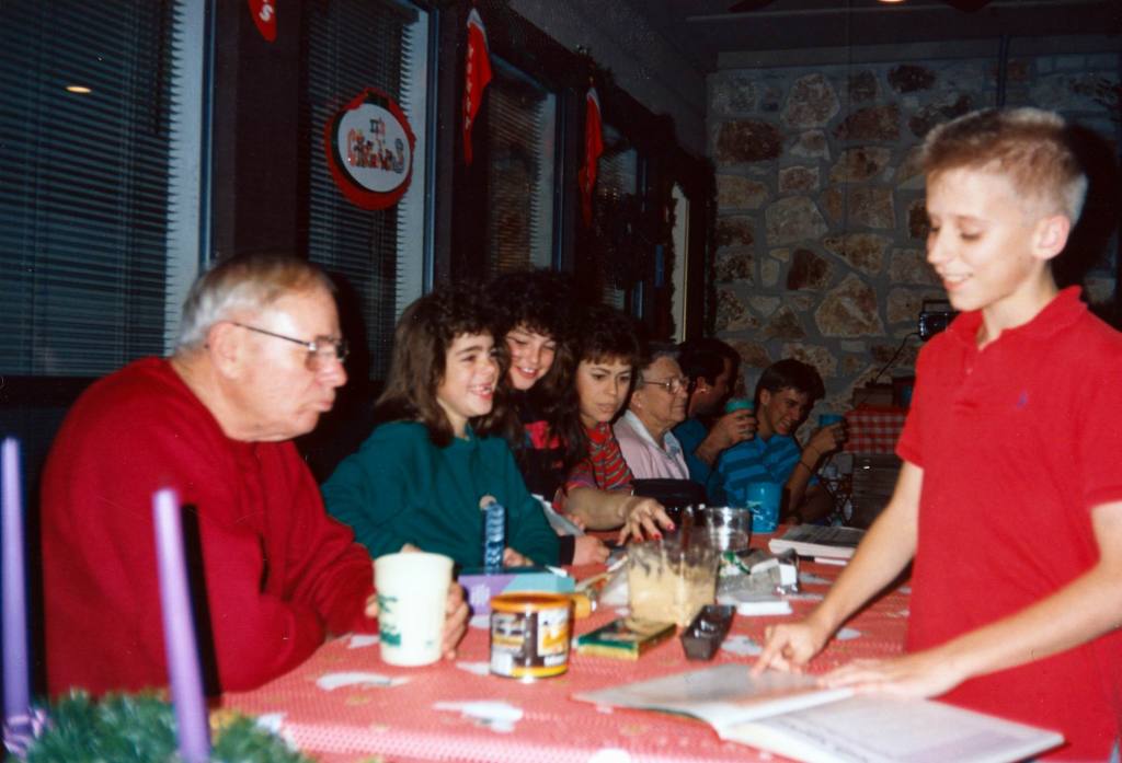 Gramphi Remembered/1024x768_1987-12-24-Christmas-Austin-1.jpg